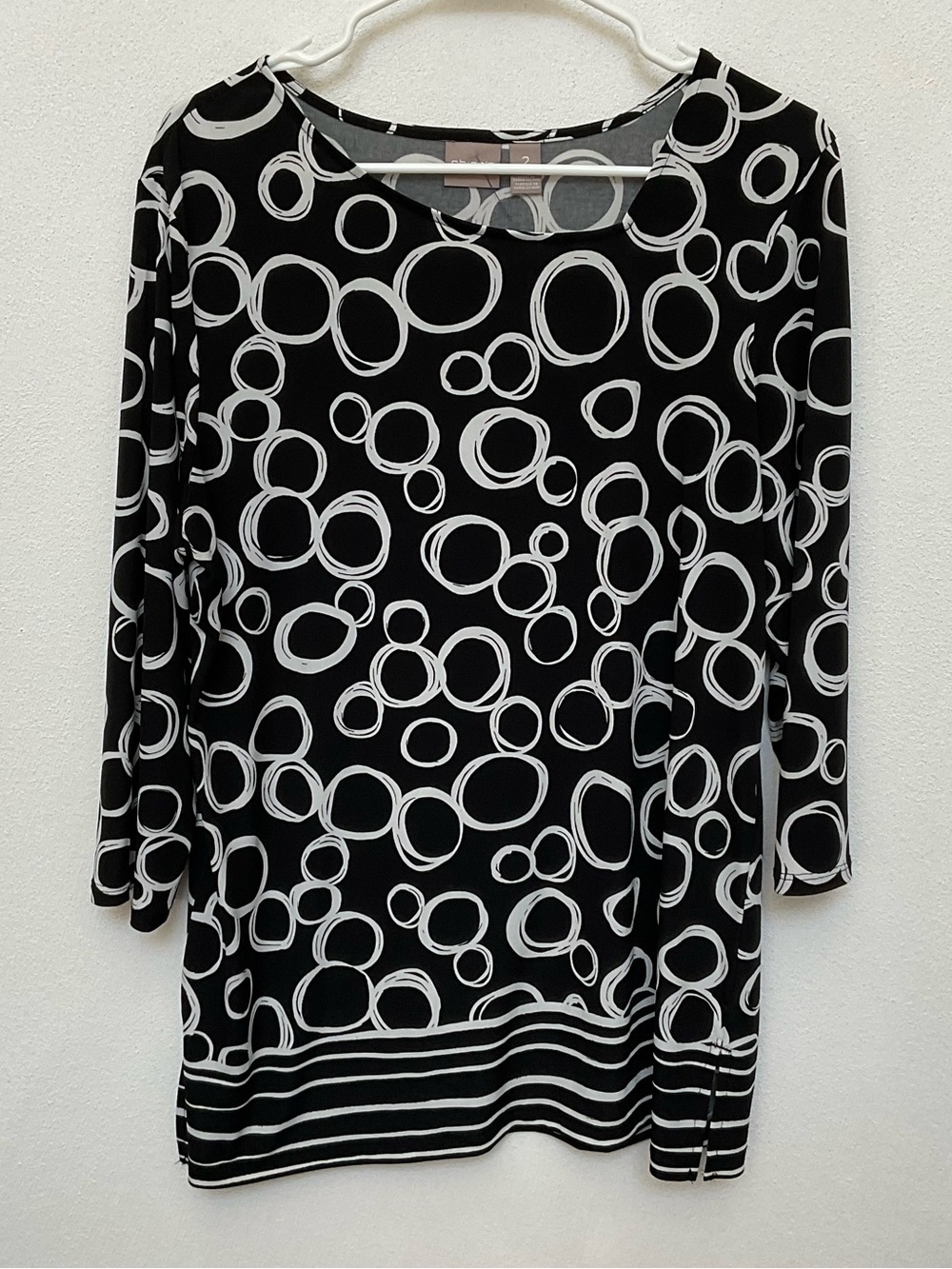 Chico's Black, White Circle Print 3/4 Sleeve Top Size 2 US L/12 Basic Neutral